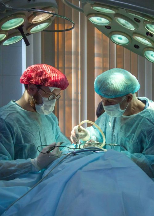 Doctors-in-surgery-room